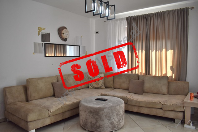 Apartament 1+1 ne shitje prane rruges Don Bosko midis Spitalit Ushtarak dhe Gjykates Administrative 